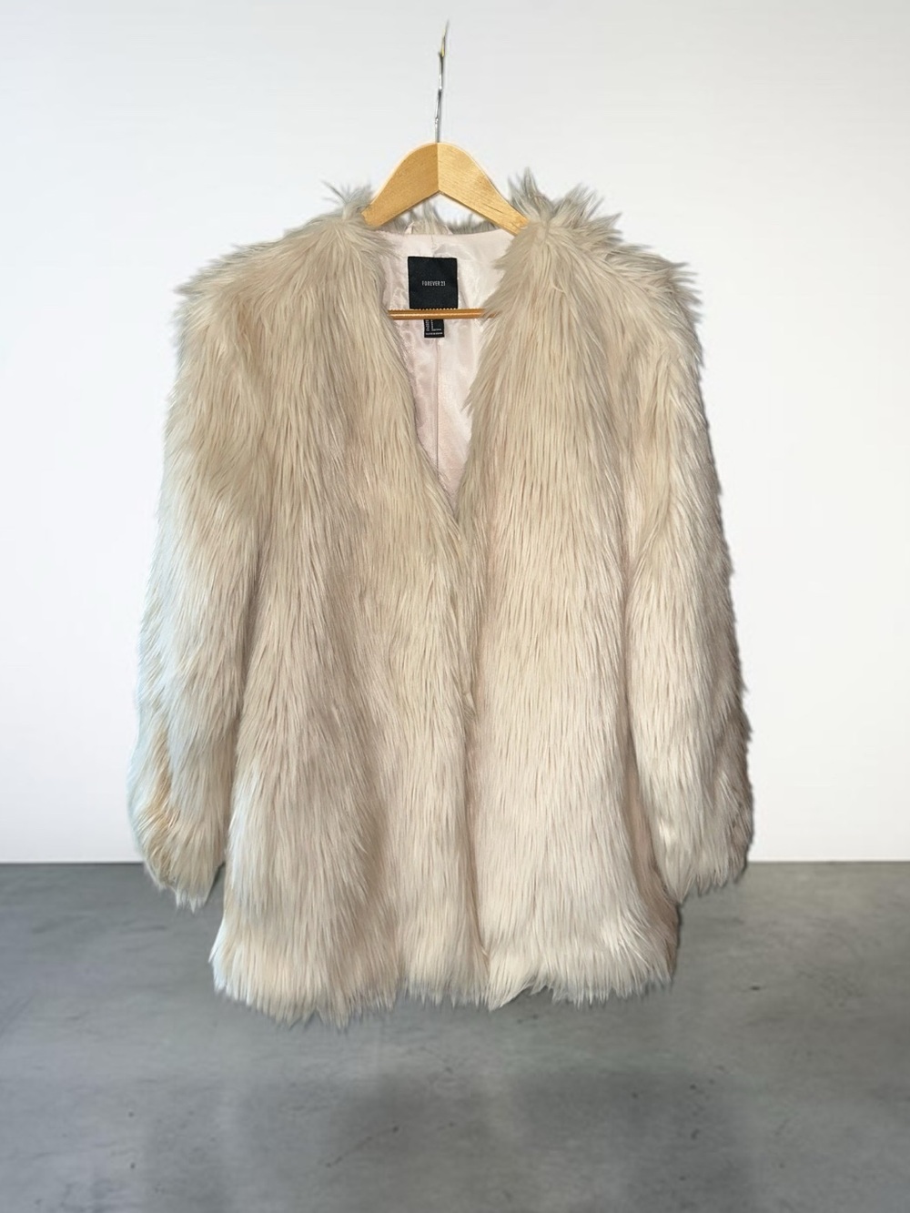 Shaggy Faux Fur Jacket Coat Cream/Beige Festival Forever 21 Size S
